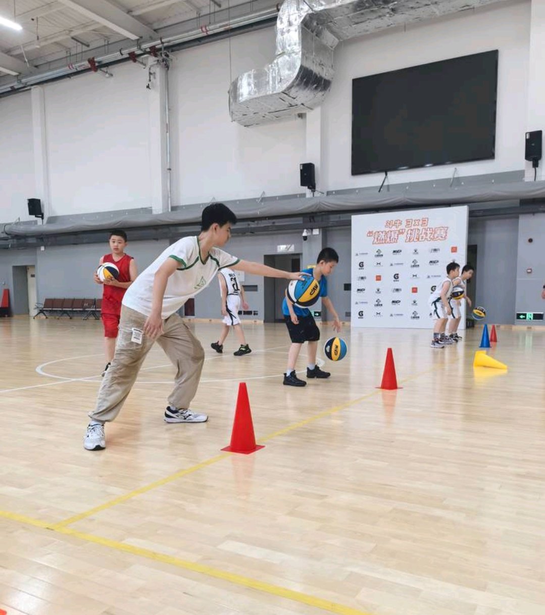 青少年篮球跑位训练方法